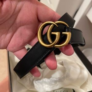women’s Gucci belt